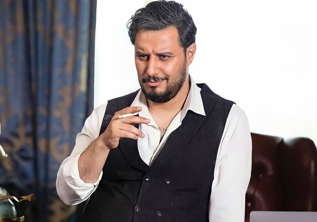  گریم شوکه کننده جواد عزتی با لبخند عجیب