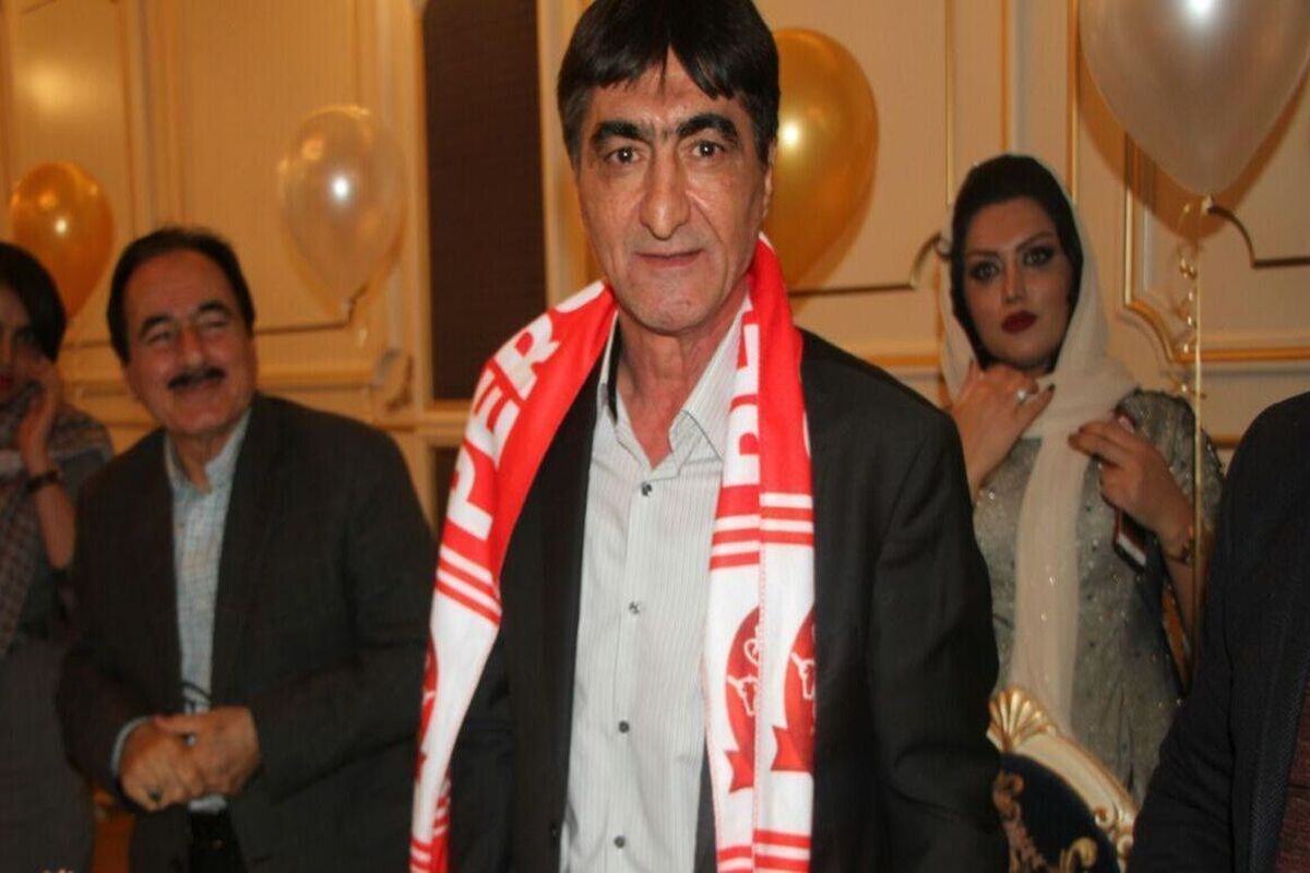 ناصر محمدخانی: تیم ملی پوست اندازی می‌خواهد، تا کی وابسته جهانبخش،طارمی و آزمون باشیم؟