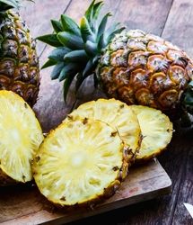 آناناس برای چه افرادی مضر است؟