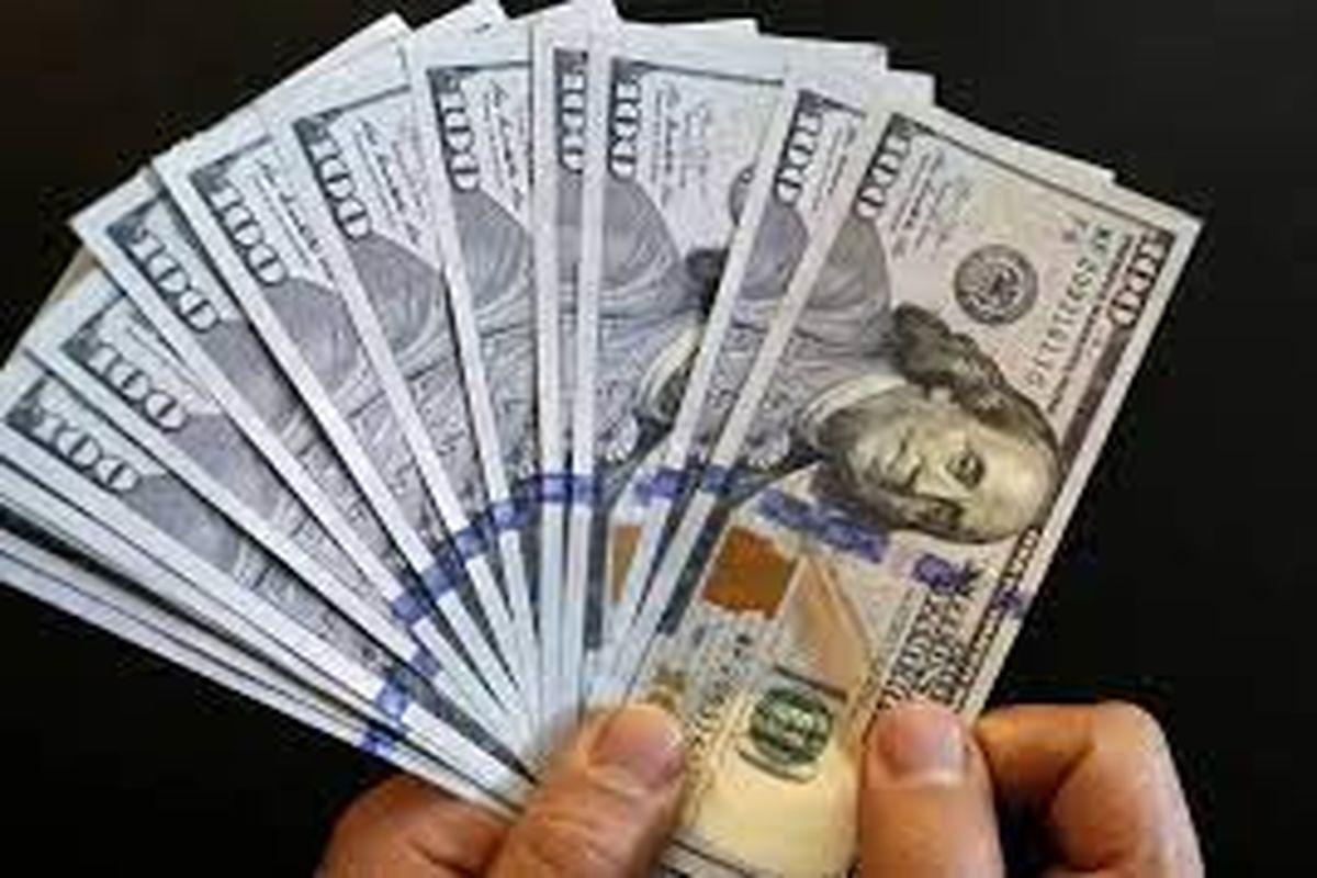 کاهش قیمت دلار تا پایان اردیبهشت