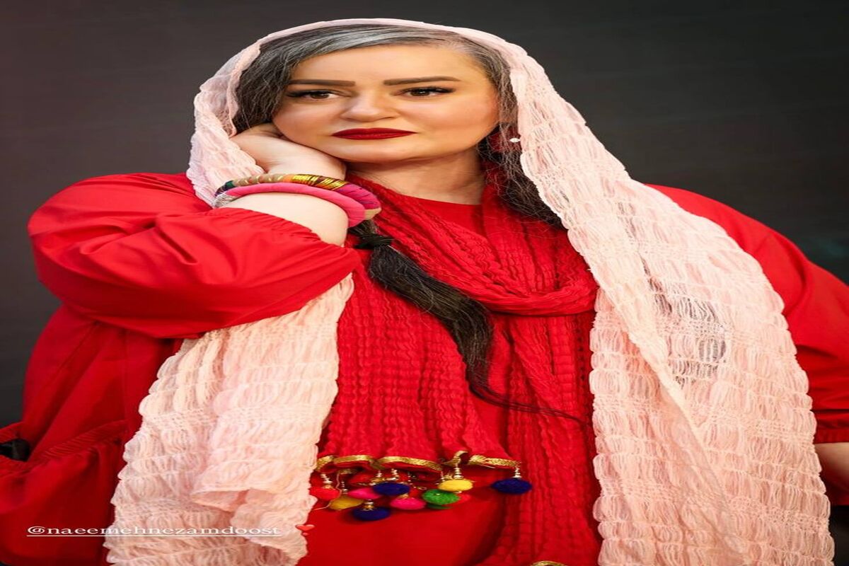 نعیمه نظام‌دوست سر و سنگین با موهای جو گندمی/ عکس