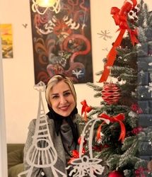 استایل شیک مرجانه گلچین در یک جشن کریسمسی