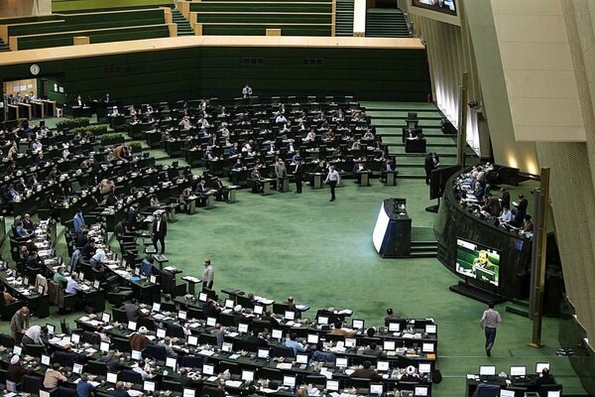 استیضاح این چهار وزیر تحویل هیئت رئیسه مجلس شد