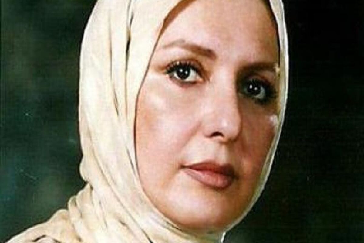 چهره دیده نشده از گوگوشِ و پدرش ۶۴ سال پیش روی صحنه