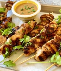 طرز تهیه جوجه کباب با سس بادام زمینی