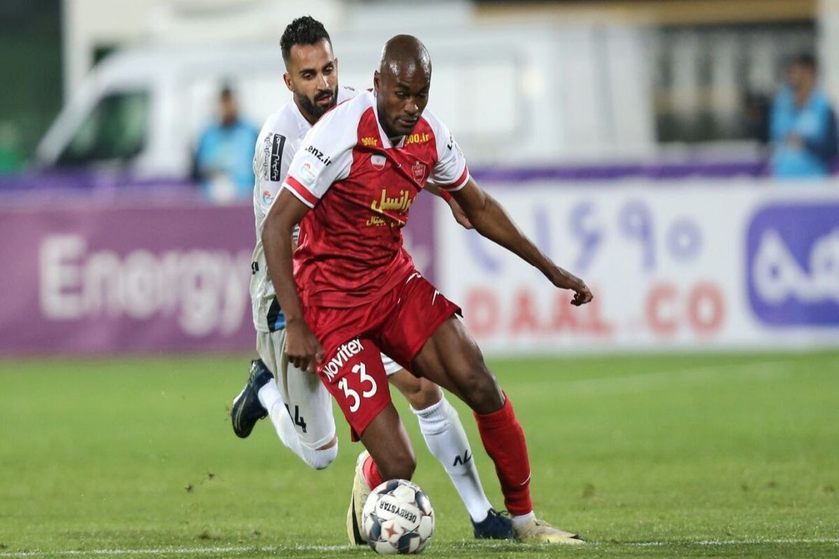 دلبری بازیکن پرسپولیس از ستاره قطری