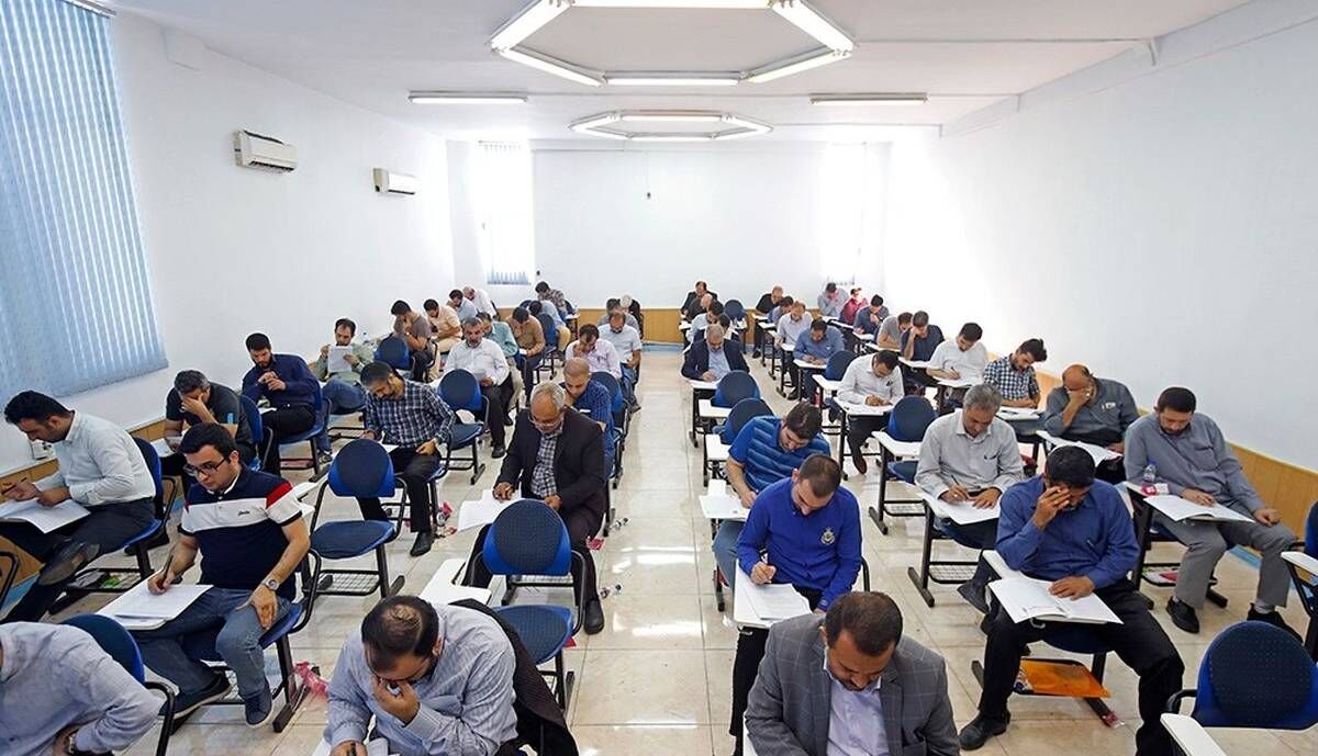 طرح افزایش دو ساله سن داوطلبان آزمون استخدامی