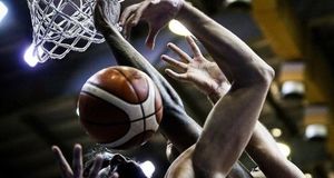 له شدن کیک تولد لبران زیر چرخ دیترویت