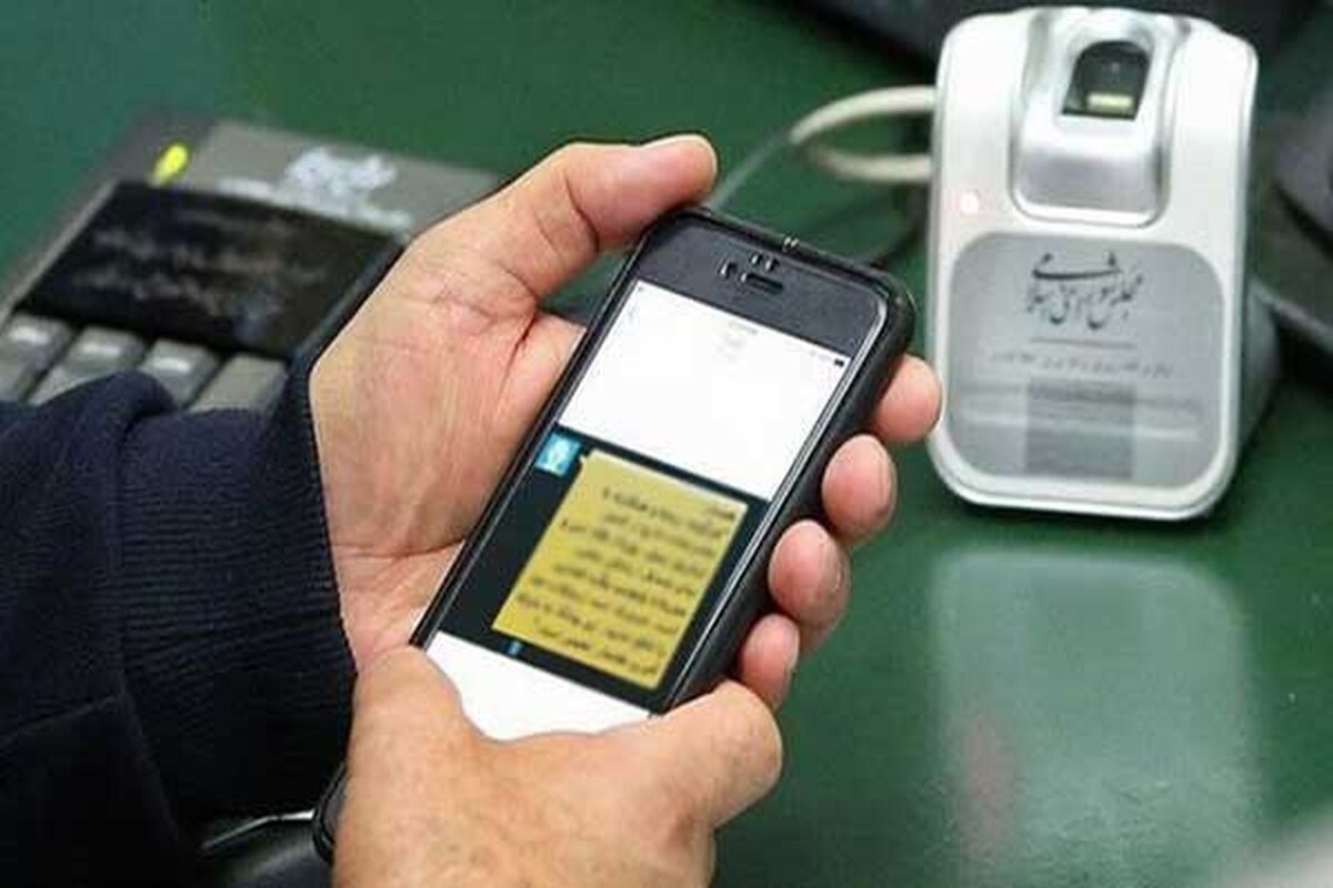فحاشی رکیک به نمایندگان مجلس بر سر قیمت خودرو!