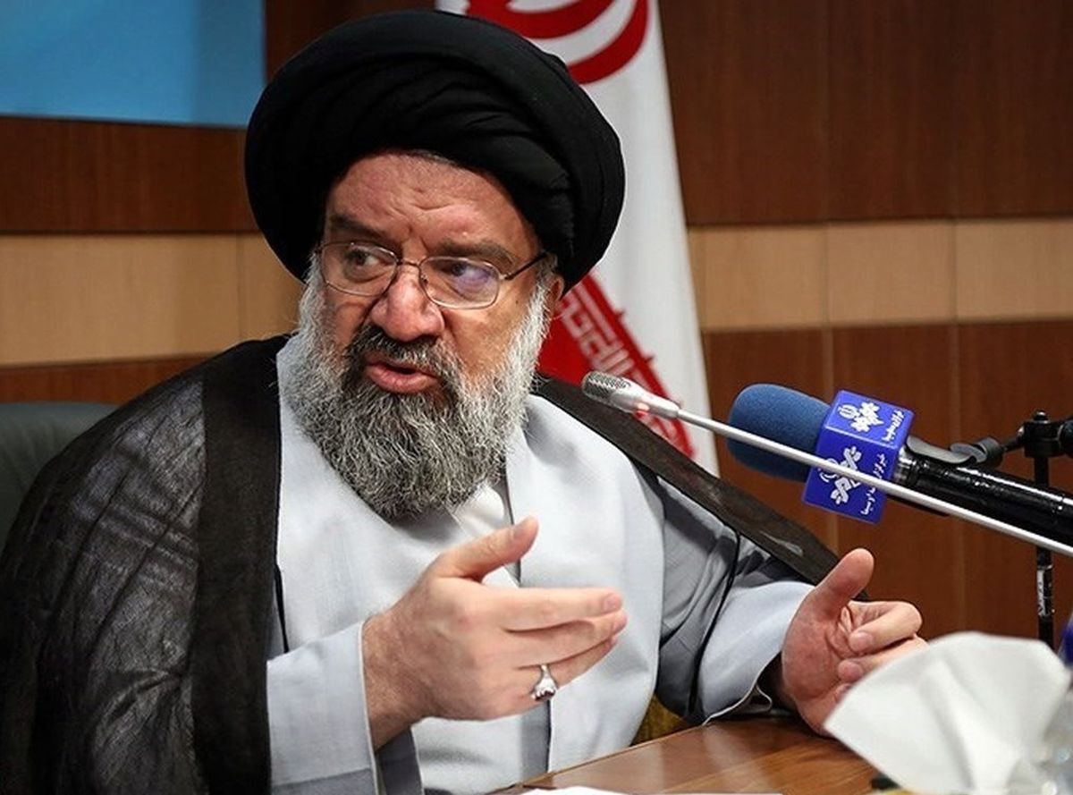 مردم نگران هستند که آیا بی حجابی‌‌ جمع می شود یا خیر؟
