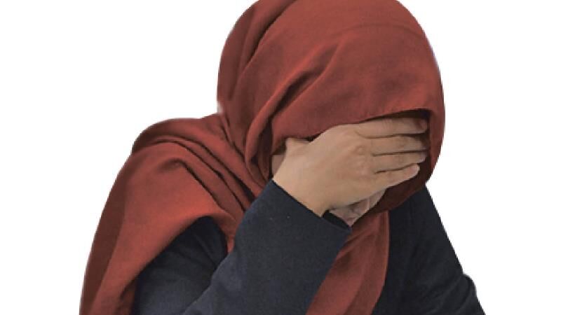 از خیانت به شوهر بیمارم پشیمانم / از هر فرصتی برای خلوت با دوست پسرم استفاده کردم