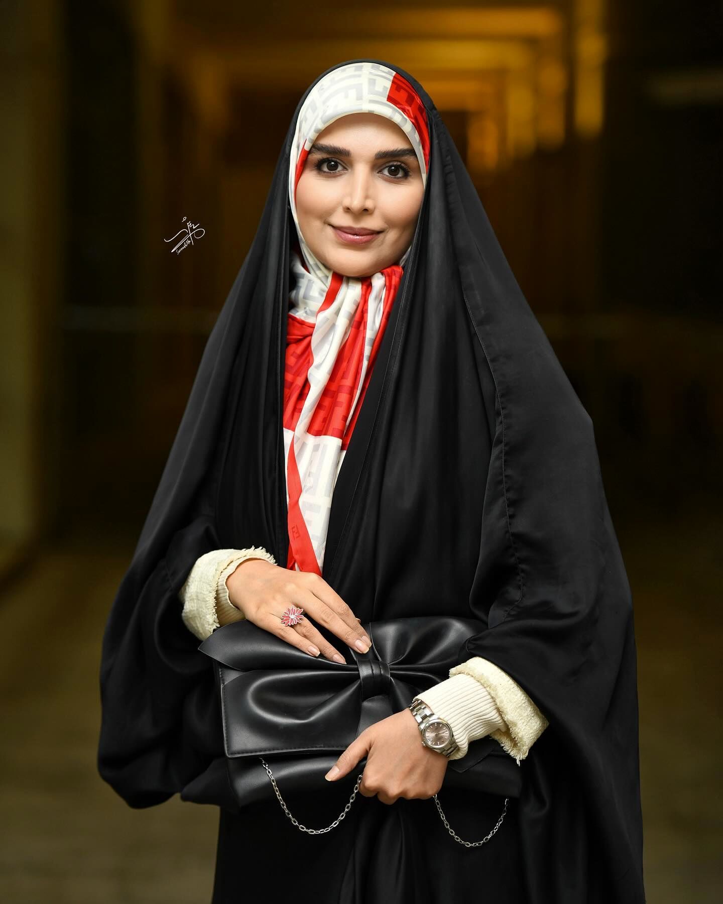 دو شعر مضحک از کتاب جدید خانم مژده لواسانی!