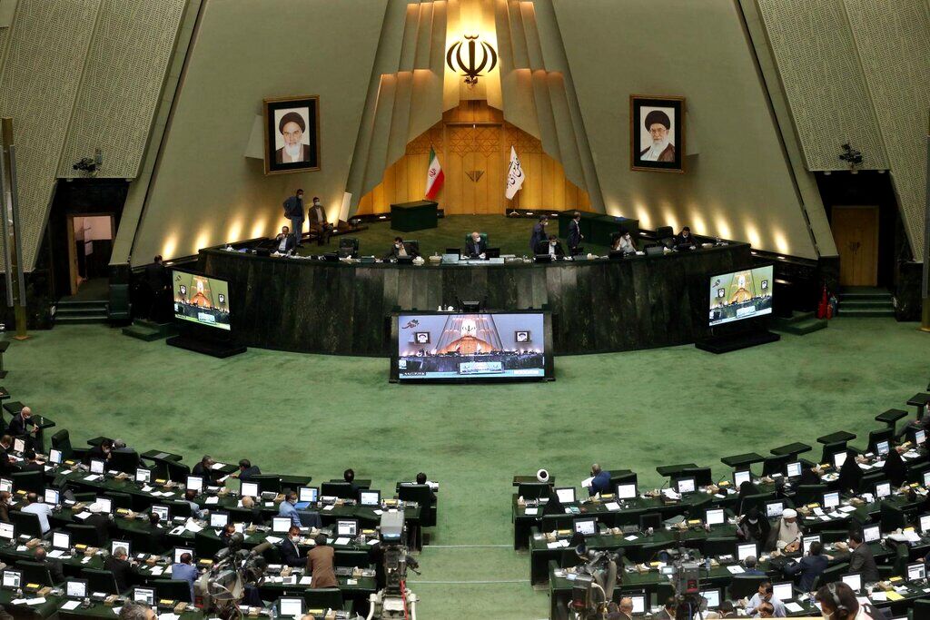 دو وزیر رئیسی به مجلس احضار شدند
