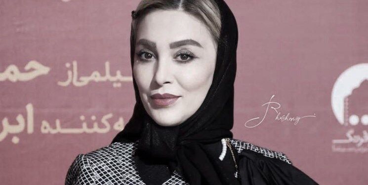 خانم مجری پر حاشیه روی آنتن زنده ضایع شد! /ببینید