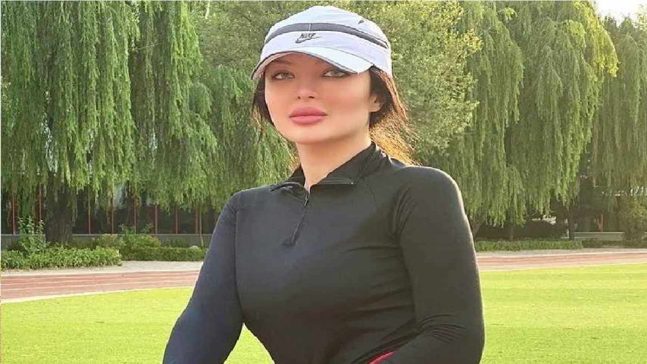 کولاک همسر سپهر حیدری با استایل منشوری کنار دریا!+ تصاویر