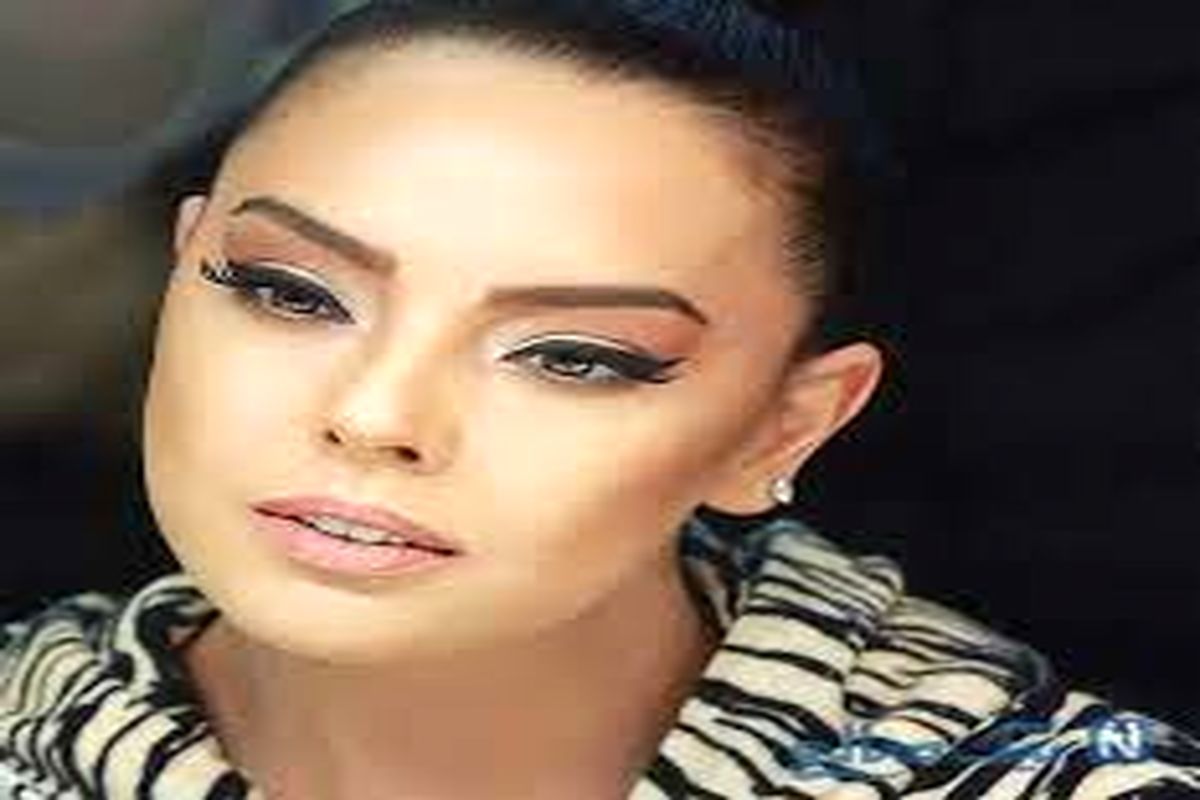 سفر ابرو گوندش با دخترش به ایران/عکس