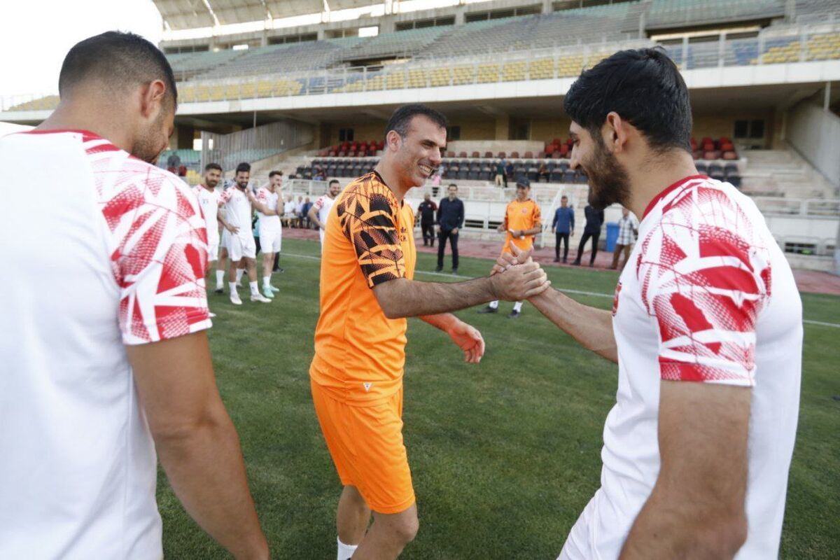 رفتار عجیب یک نفر در پرسپولیس