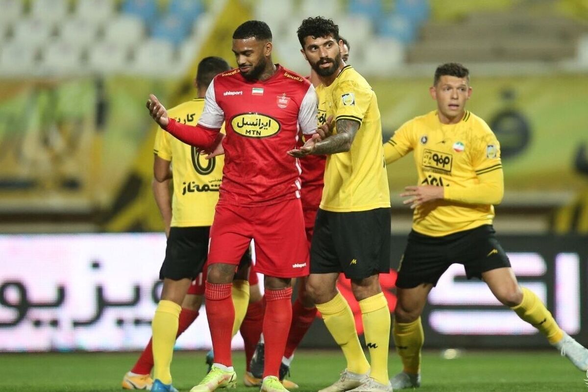 اتفاقی عجیب و جنجالی در دیدار پرسپولیس – سپاهان