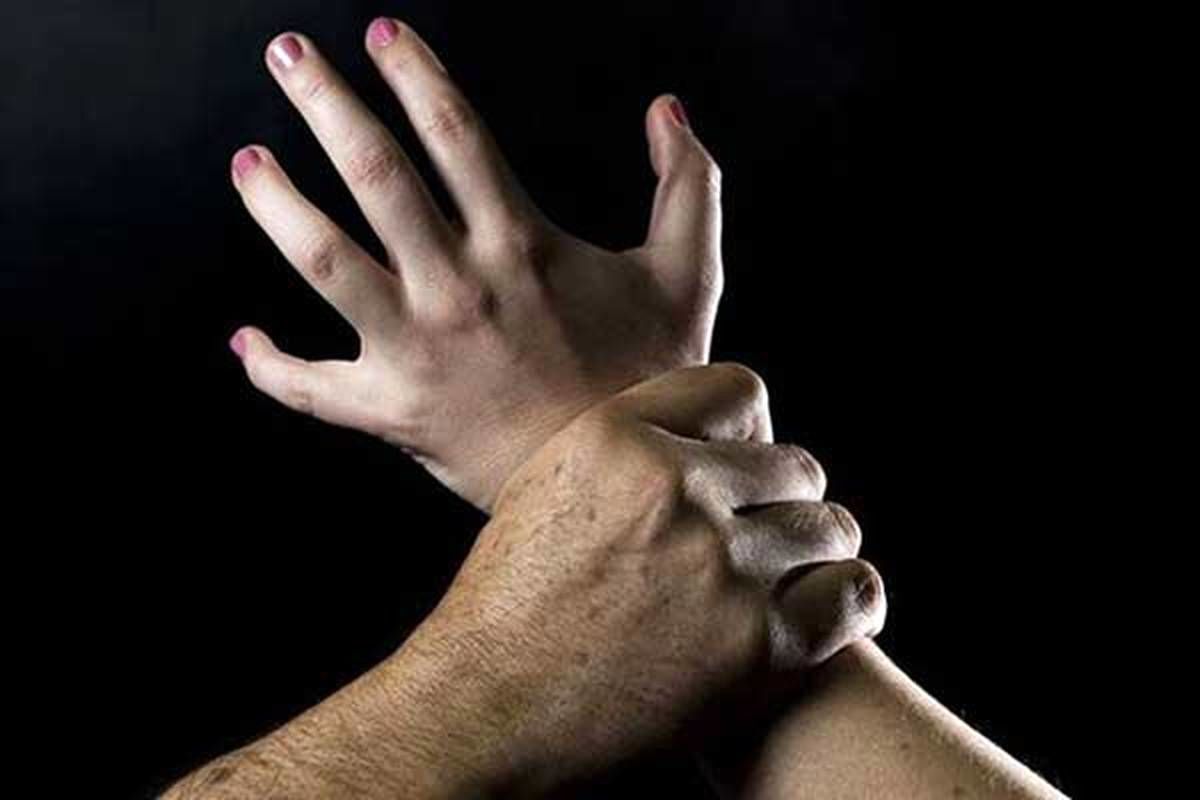 تعرض3 نفره به عروس جوان در مقابل چشم نامزدش /داماد عروسش را برای همیشه ترک کرد