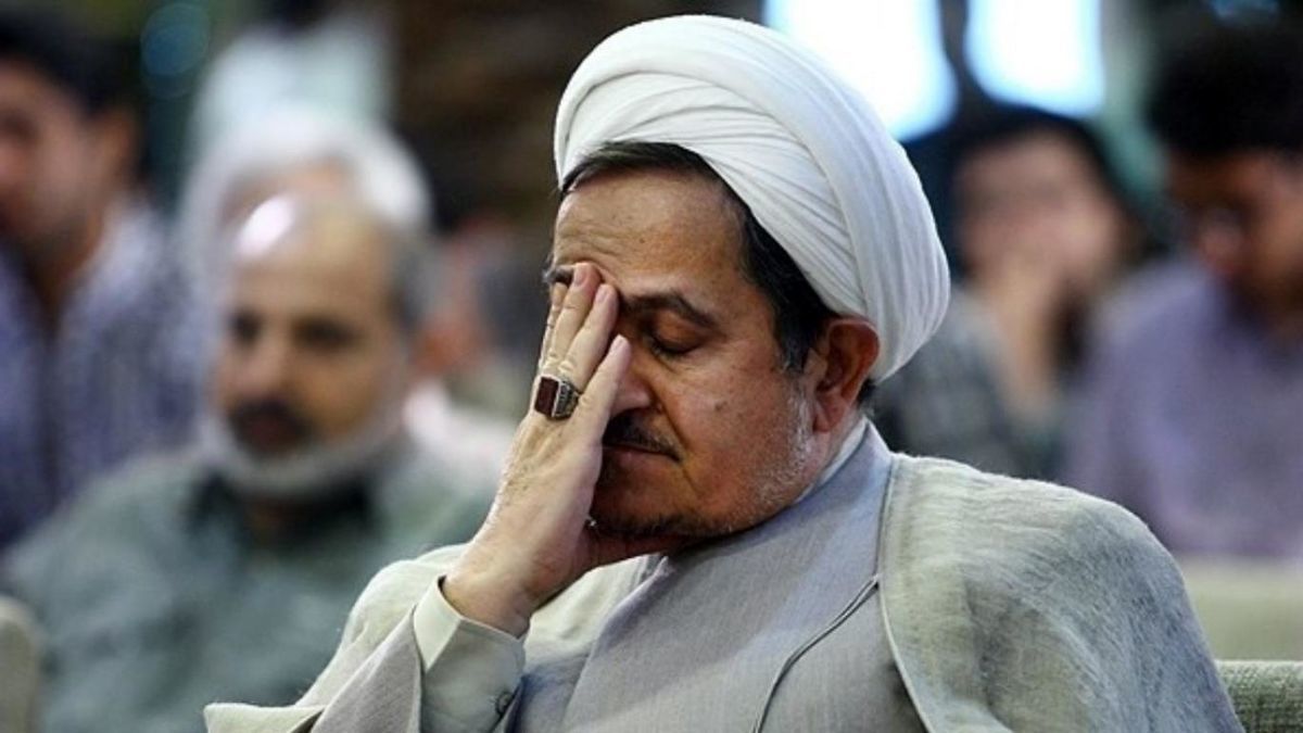 تیپ متفاوت و جنجالی پدر روح‌الله زم خبرساز شد +عکس