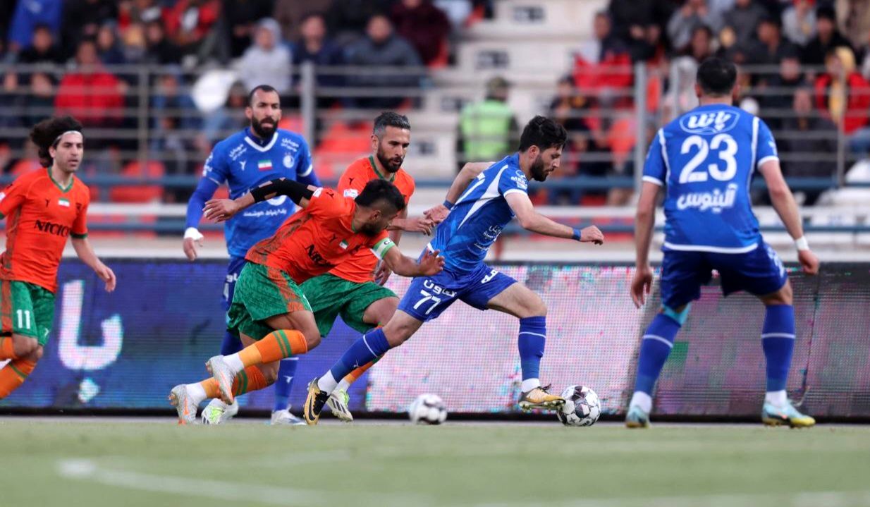 بازی استقلال بدون تماشاگر می‌شود