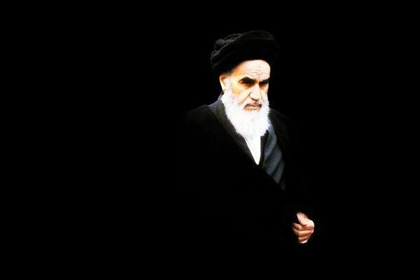 آشنایی با اولین عکسی که به حکم امام روی اسکناس‌ها زده شد 