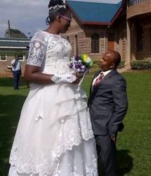 ازدواج عروس دو متری با داماد نیم متری!+ببینید