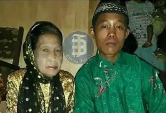 ازدواج غم انگیز پسر بچه بیچاره با پیرزن 70 ساله +عکس