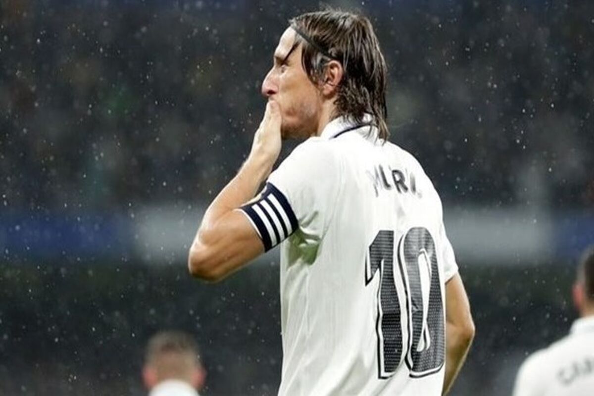 از خودگذشتگی مودریچ:هر پیشنهادی بدهید می‌مانم