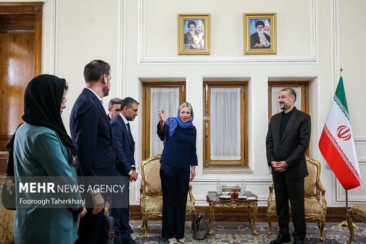 پوشش نماینده سازمان ملل در دیدار با وزیر خارجه ایران