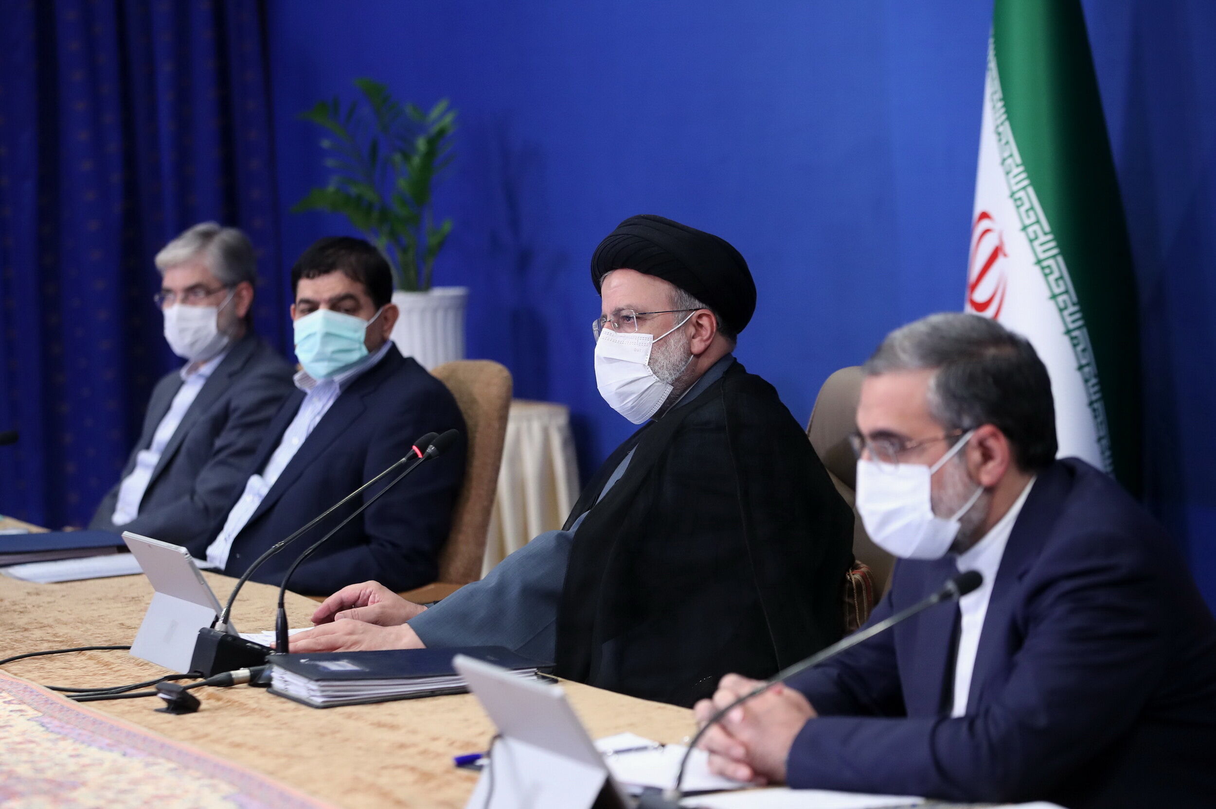 مدافعان دولت سیزدهم به منتقدان تبدیل شده‌اند
