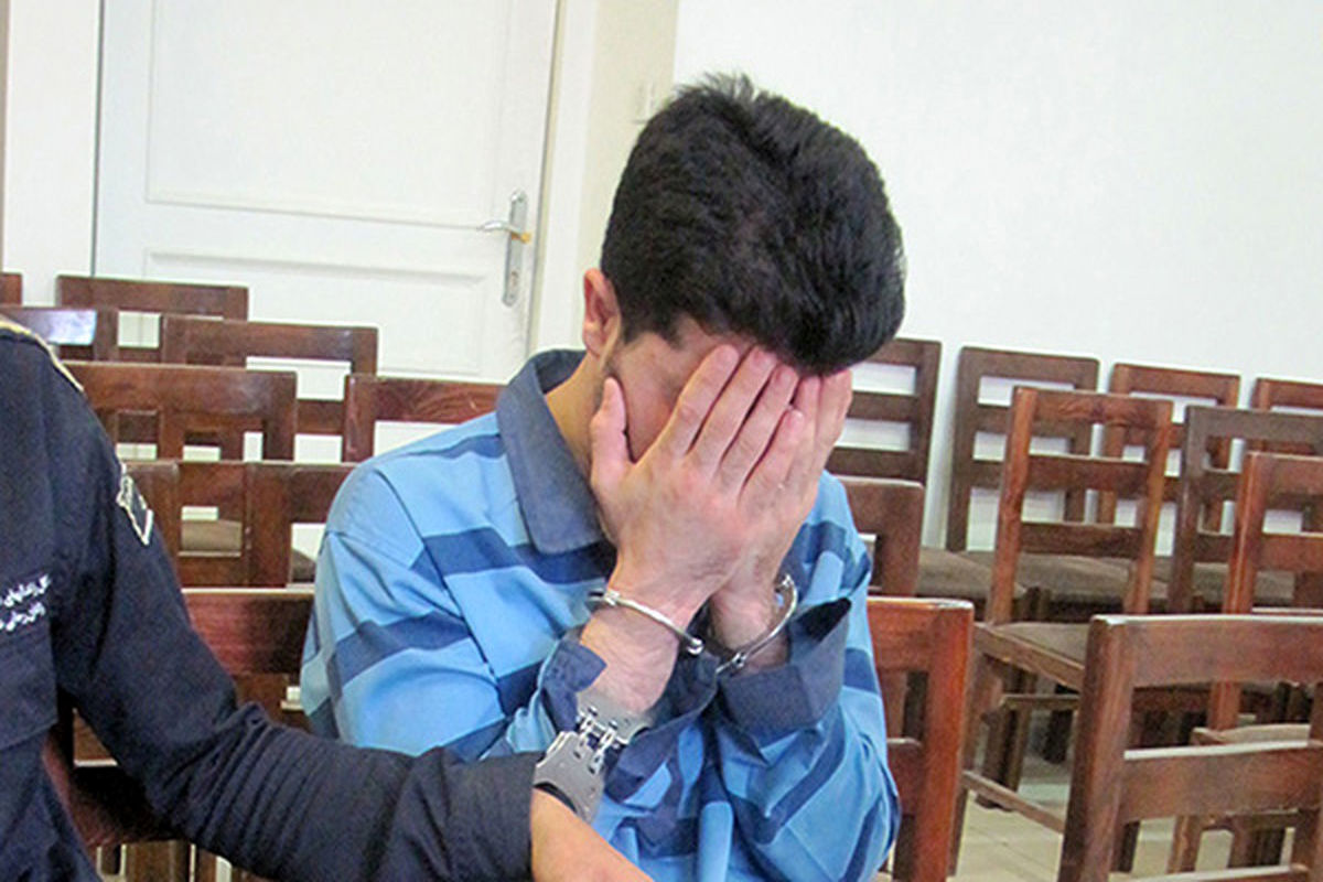 برای اینکه بازهم به من تعرض نکند مجبور شدم...