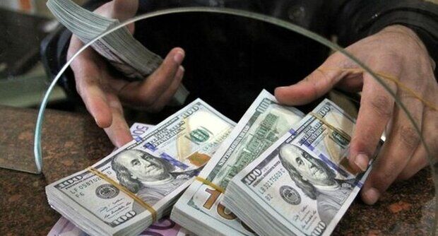 قیمت دلار ترمز برید/ التهاب در بازار ارز در اولین روز کاری فروردین