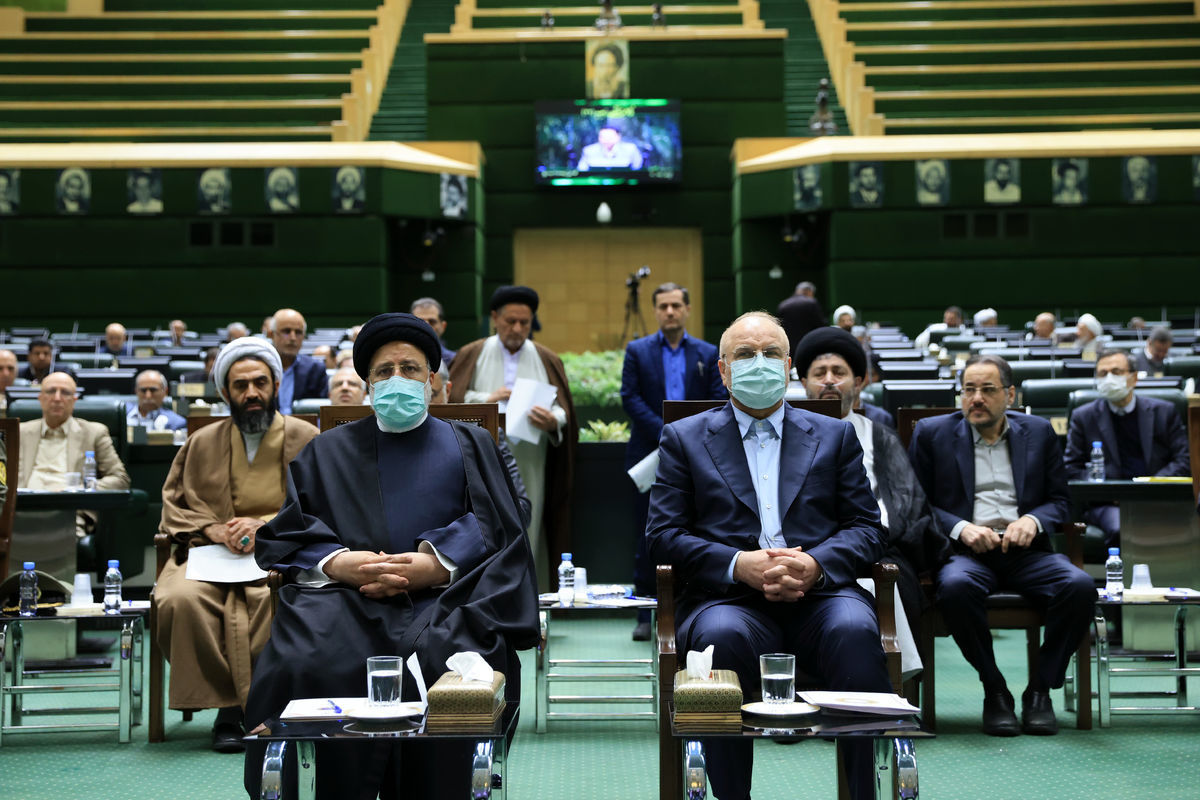 طومار پشیمانی از ابراهیم رئیسی در مجلس یازدهم 