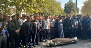 تشییع پیکر دانشجوی فقید دانشگاه تهران