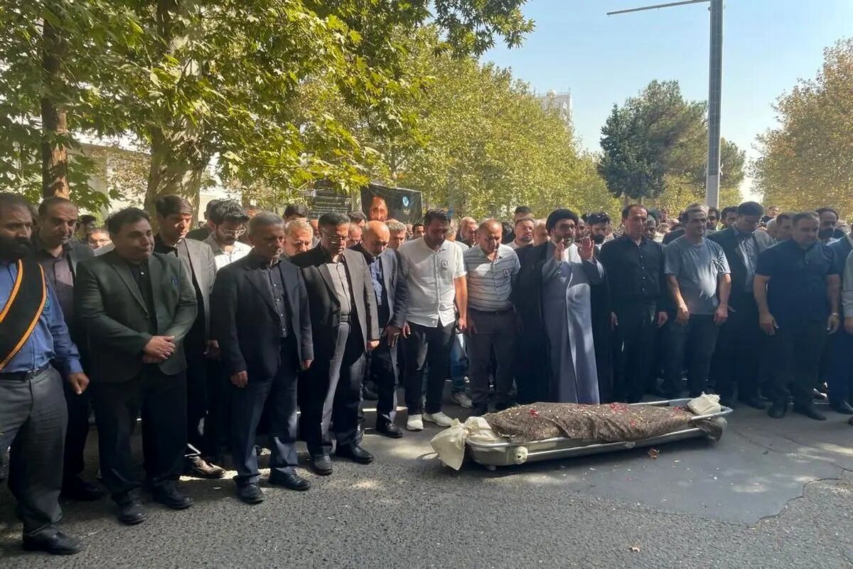 تشییع پیکر دانشجوی فقید دانشگاه تهران