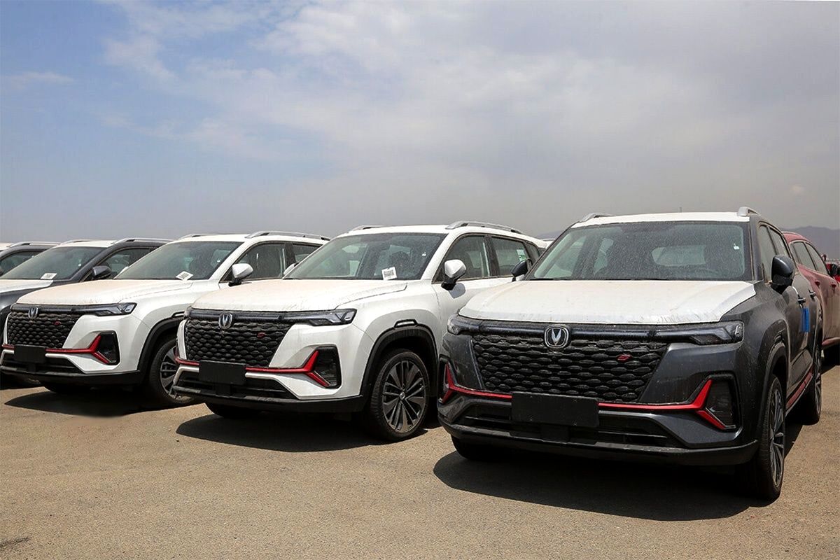 اولین خودروی وارداتی قصرشیرین پلاک شد