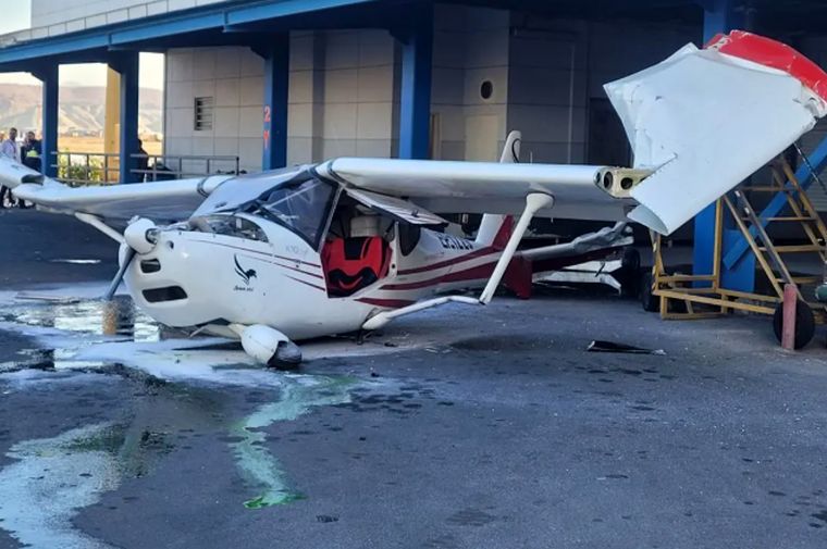 برخورد هواپیمای سبک با یک ساختمان در تبریز