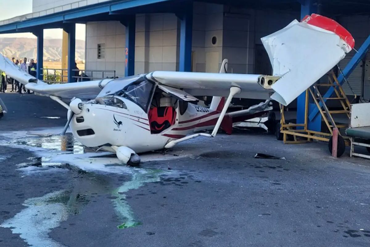 برخورد هواپیمای سبک با یک ساختمان در تبریز