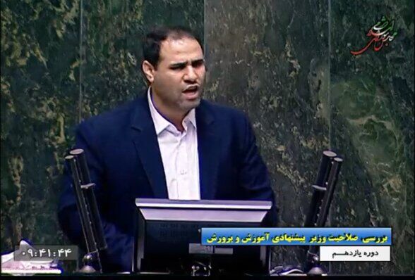 برنامه فوری وزیر آموزش و پرورش برای رتبه بندی معلمان
