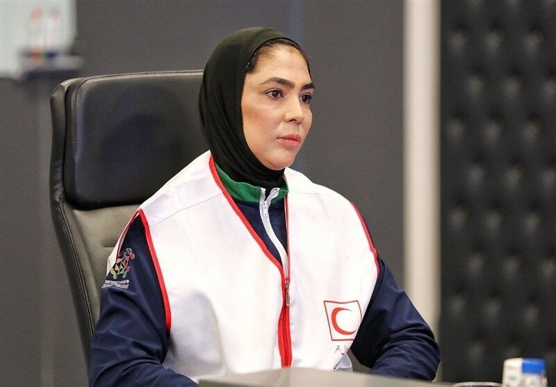 حرکت جنجالی دیگر از خواهران منصوریان؛حمله به اتاق رئیس فدراسیون و خودزنی با چاقو!