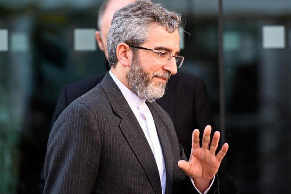 سرپرست امور خارجه، راهی عربستان شد

