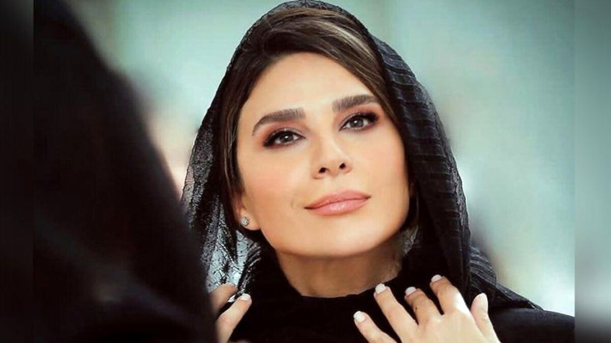  تصویر زیرخاکی از سحر دولتشاهی در سال ۱۳۸۵