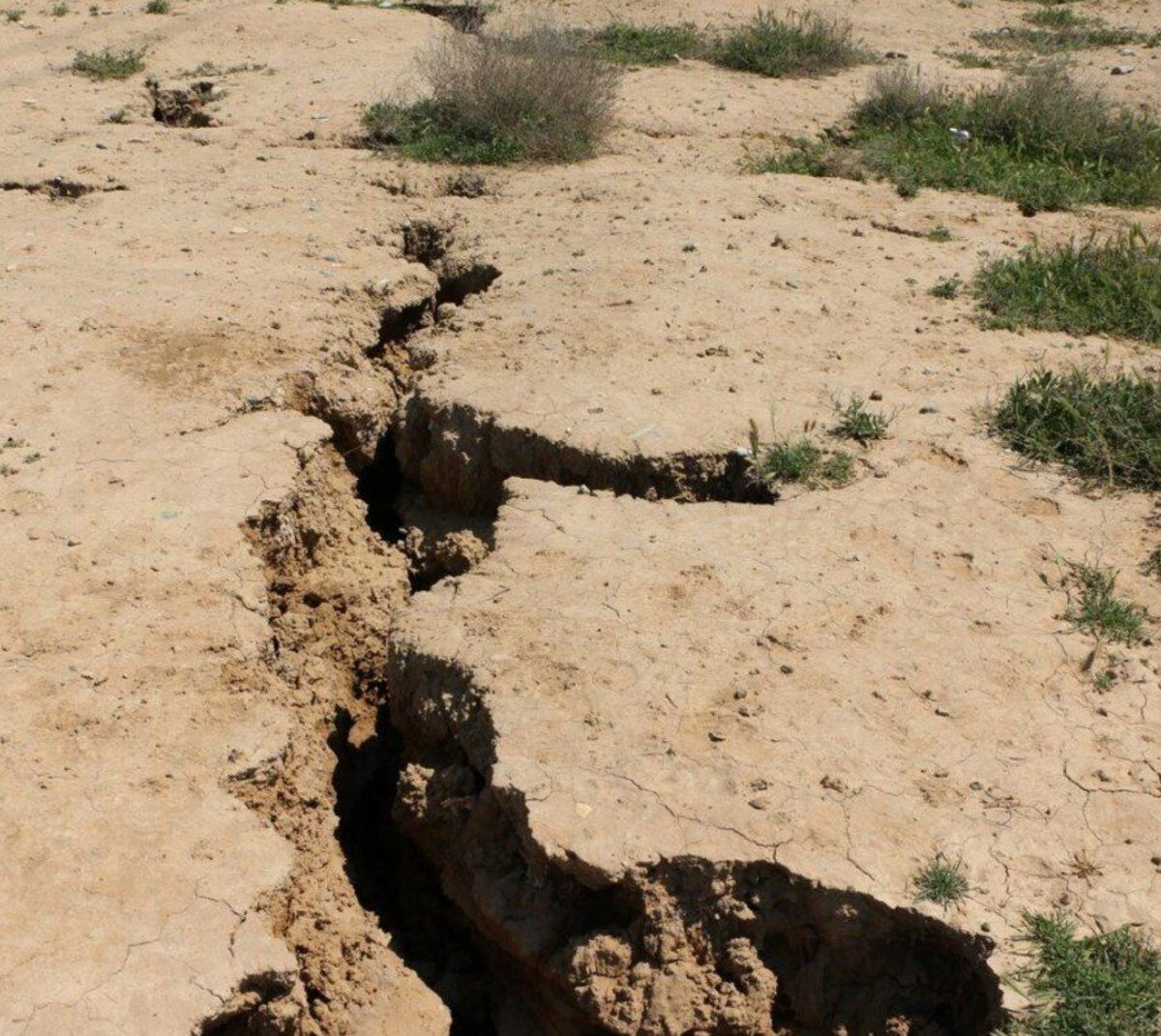 فرونشست زمین در دشت مشهد، بحرانی شد