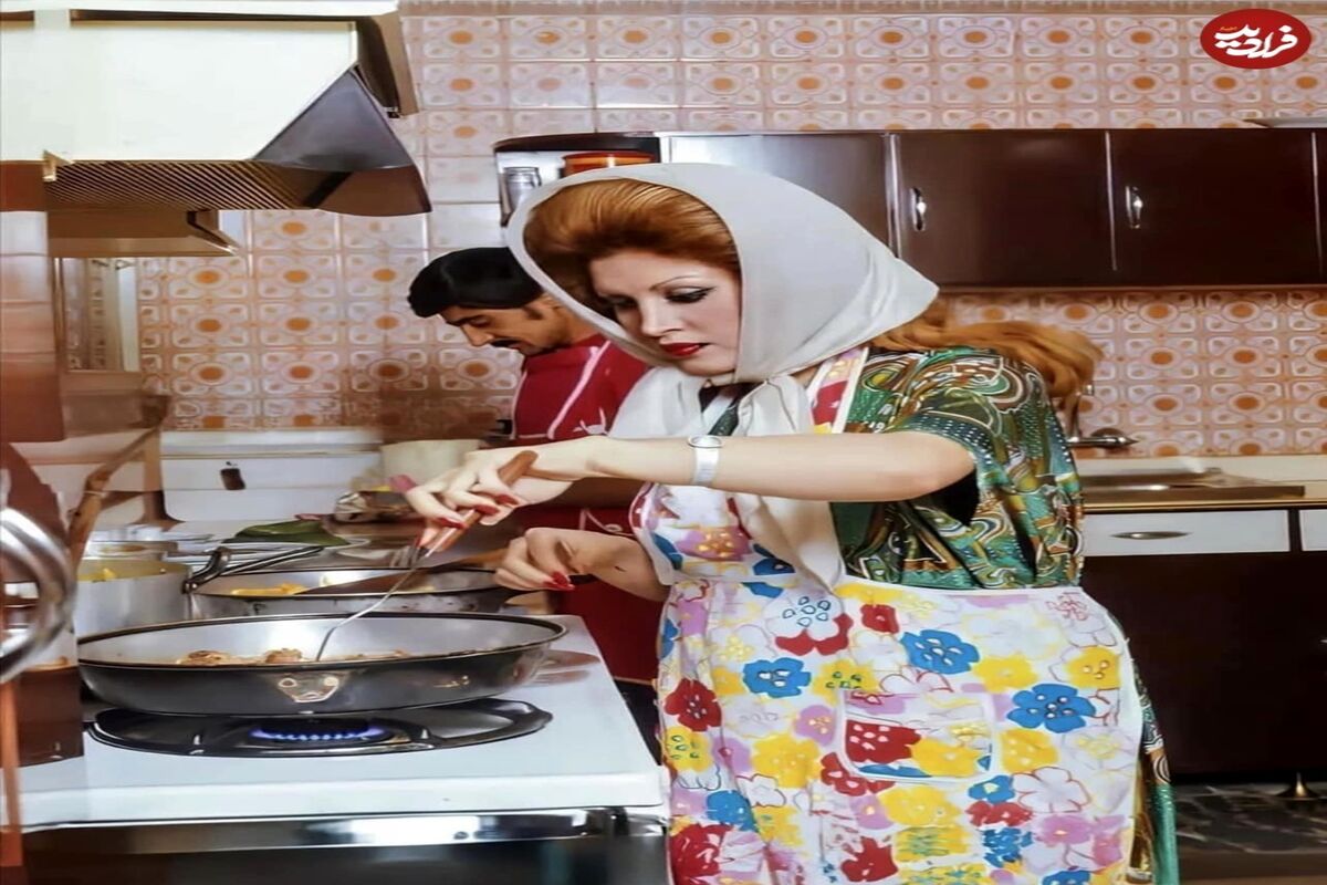 مهستی با روسری/ عکس