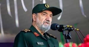 محسن رضایی خطاب به رسانه‌ها:درباره جنگ گمانه زنی نکنید