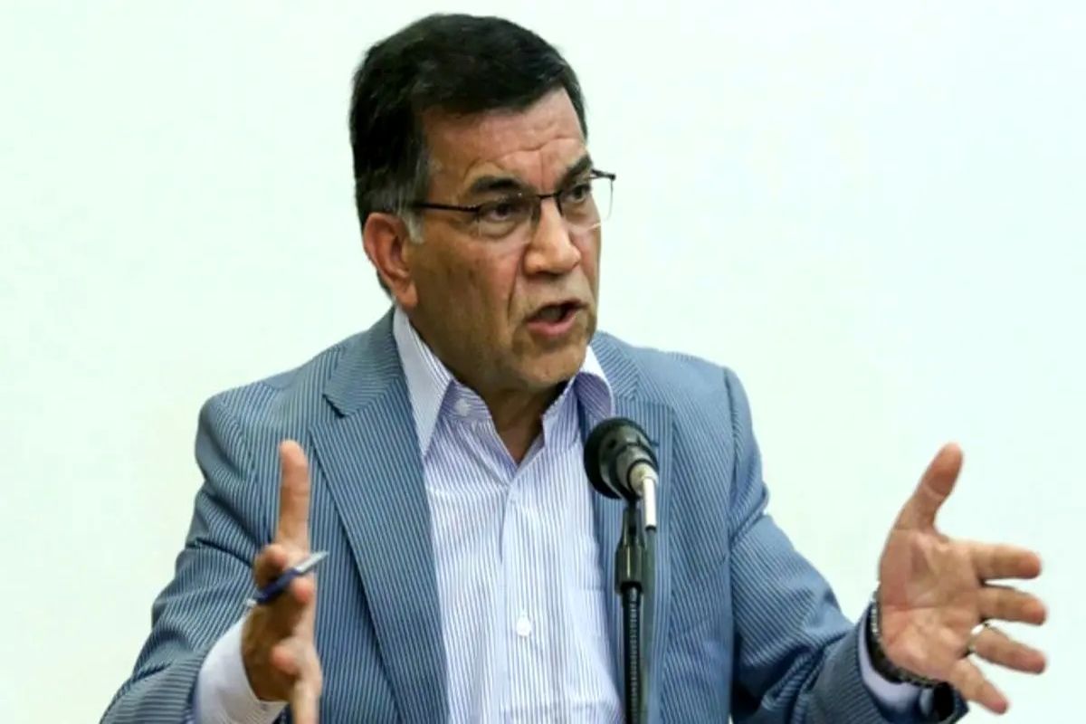 فعال سیاسی اصلاح‌ طلب: دولت مجمع تشخیص مصلحت نظام را برای تصویب FATF قانع کند؛ نگذارید اطلاعات غلط دهند