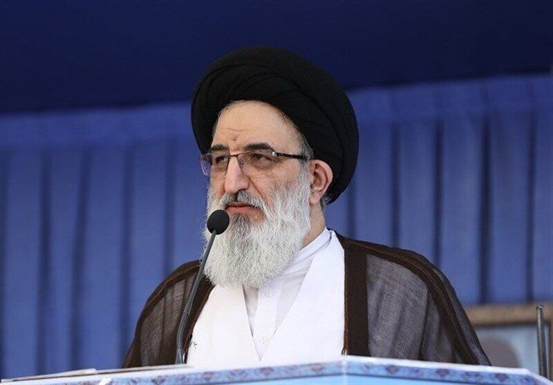 احتمال این هست که رئیس جمهور در کاخ سفید هم نماز بخواند 