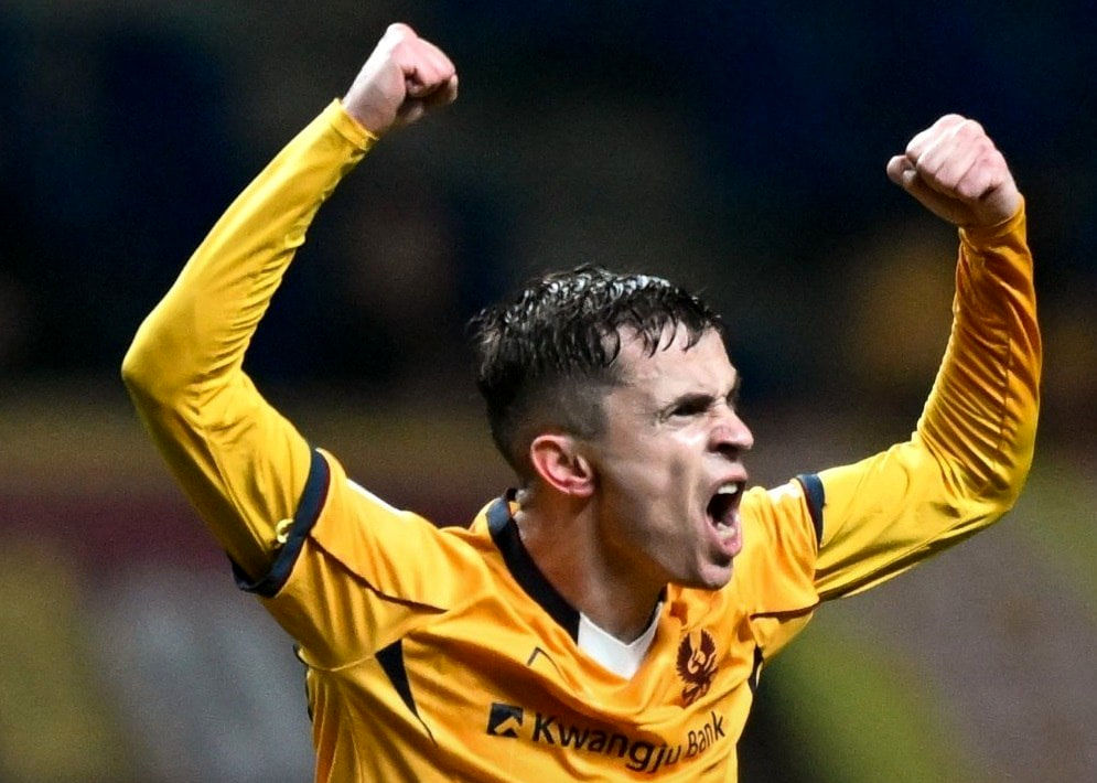 استقلال و گوانگجو در یک قدمی توافق بزرگ