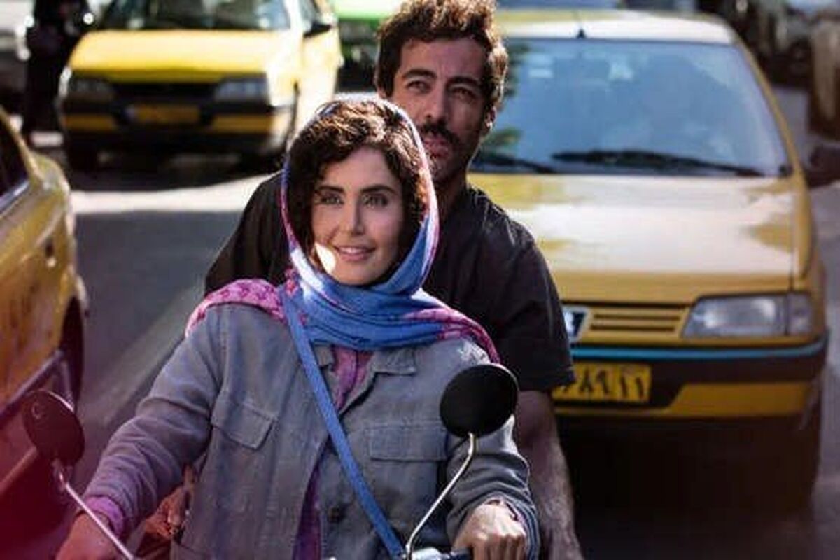 ویراژ الناز شاکردوست با موتور در خیابان‌های تهران/ تصویر
